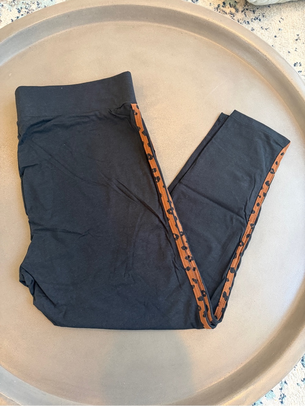 Urban Diction High-Waist Black Leggings with Leopard Side Stripe NEW - Picture 4 of 9